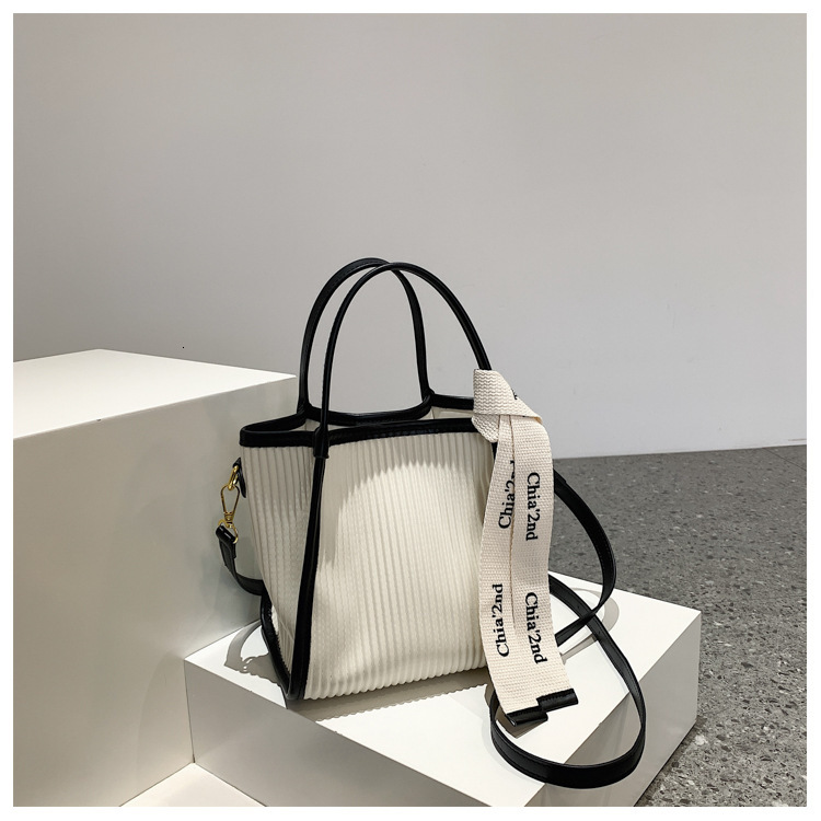 New Designer Coffee Handbag Light Luxury Handbag Outdoor Shoulder Bag Crossbody Bag Wallet Card Bag Large Capacity Shopping Bag