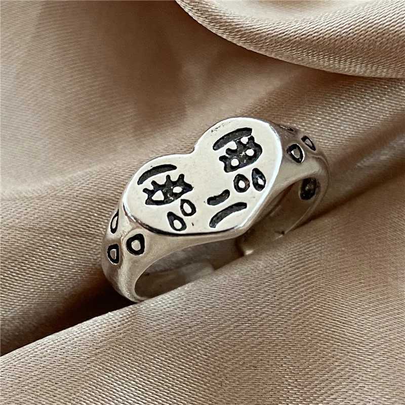 Retro Heart Shape Crying Face Ring For Men Women Silver Color Punk Gothic Open Ring Handmade Unisex Designer Jewelry AccessoriesXJ250219