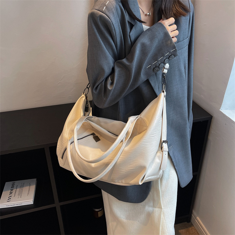 Korean version large capacity 2025 early spring new texture women's crossbody trendy simple casual shoulder tote bag #swissmilitary