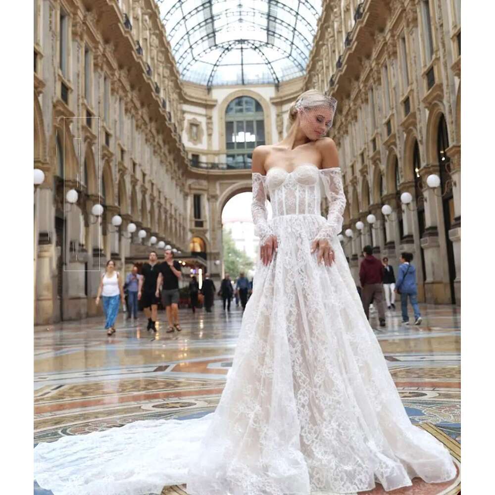 Gorgeous A E Wedding Dresses Sweetheart Appliques Wers Backless Bridal Gown Sweep Train Vestidos De Novia Customized