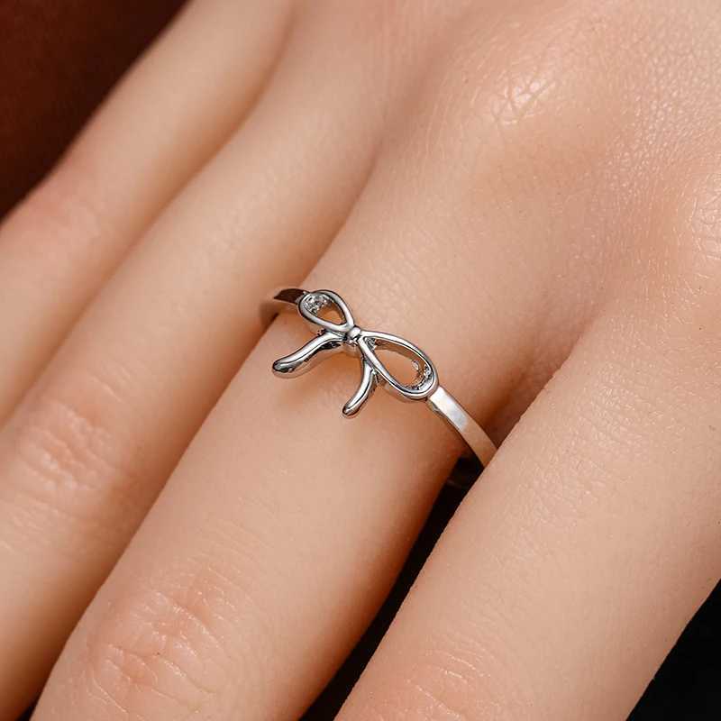 Luxury Fashionable Minimalist Bow Finger Silver Color Ring for Women Trendy Brand Design Party Fashion Girlfriend GiftsXJ250219