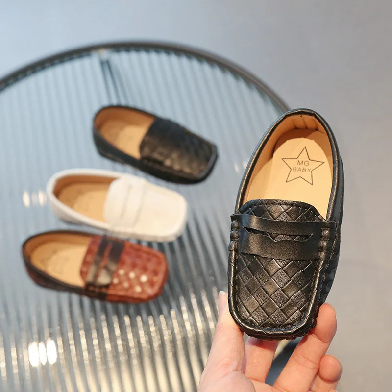 Toddler Moccasins Baby Boys Girls leather Shoes Vintage Fashion Soft Kids Loafers Children Flats Casual Boat Shoes Party Loafers 250219