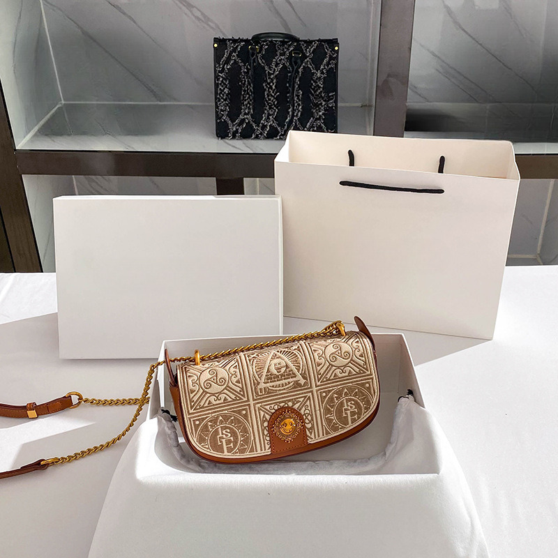 New 2025 Designer Wallet Retro Saddle Bag High-end Embroidery Crossbody Bag Casual Wallet Large Capacity Multifunctional Bag