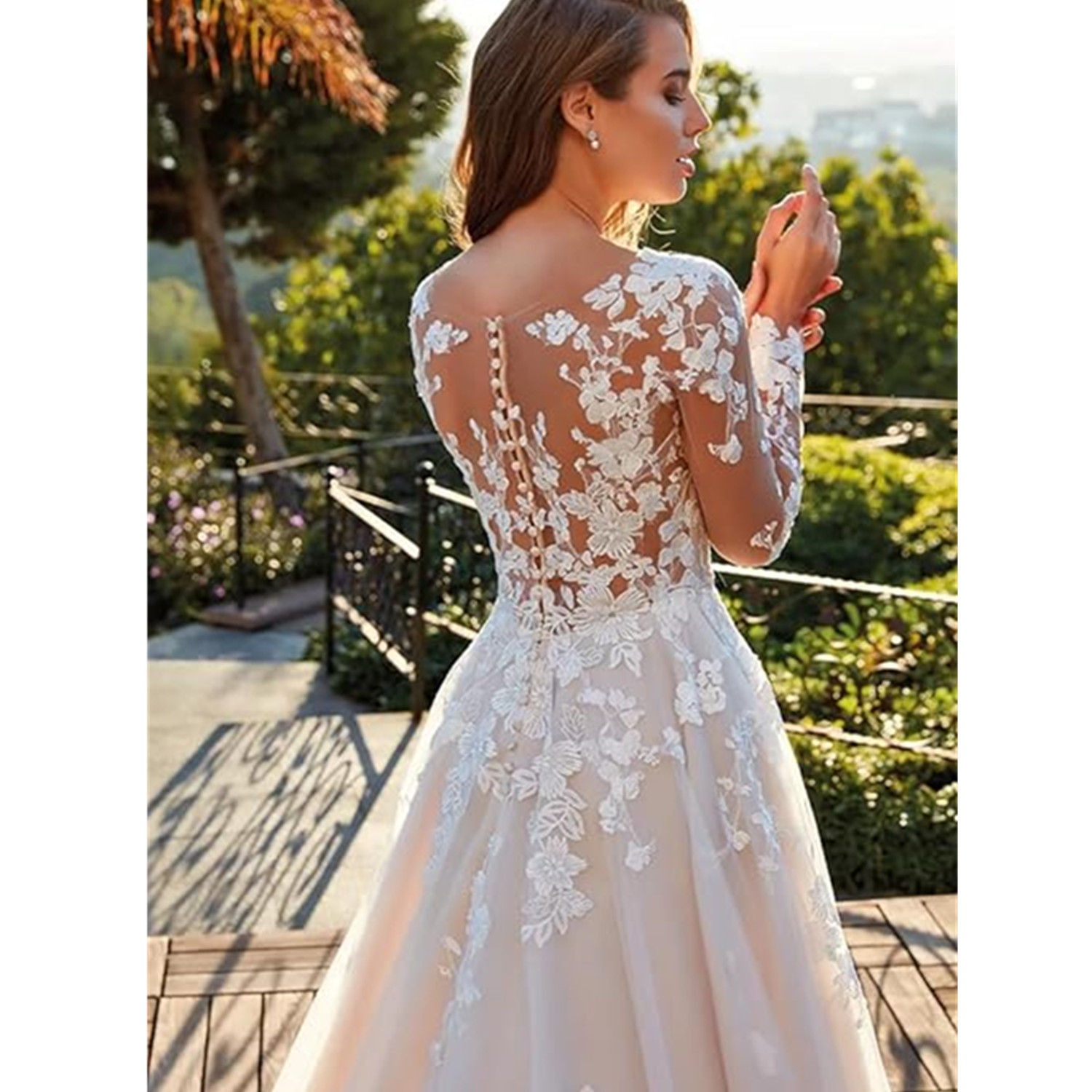 Off The Shoulder Sleeves Lace Wedding Dress Women Illusion Back Appliques Scoop A-Line Bridal Gowns Vestidos Plus Size 01