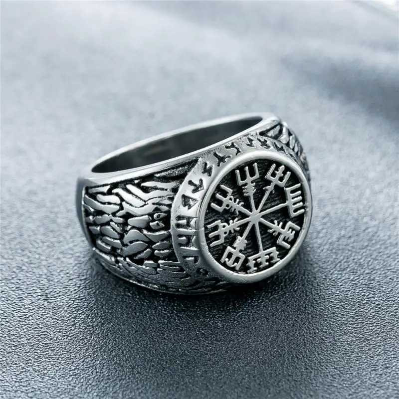 Vintage Viking Rune Signet Scandinavn Rings for Men Domineering Punk Nordic Amulet Jewelry WholesaleXJ250219