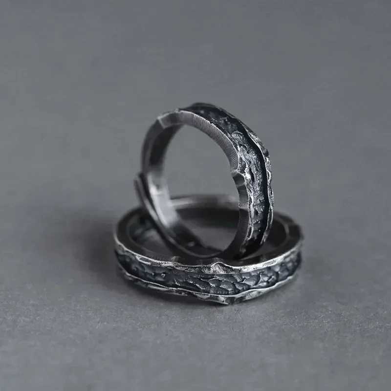 1 Pair New Trendy Abyss Couple Ring Simple Personality Cold Wind Ring Retro Old Student Men and Women Couple Ring Jewelry GiftXJ250219