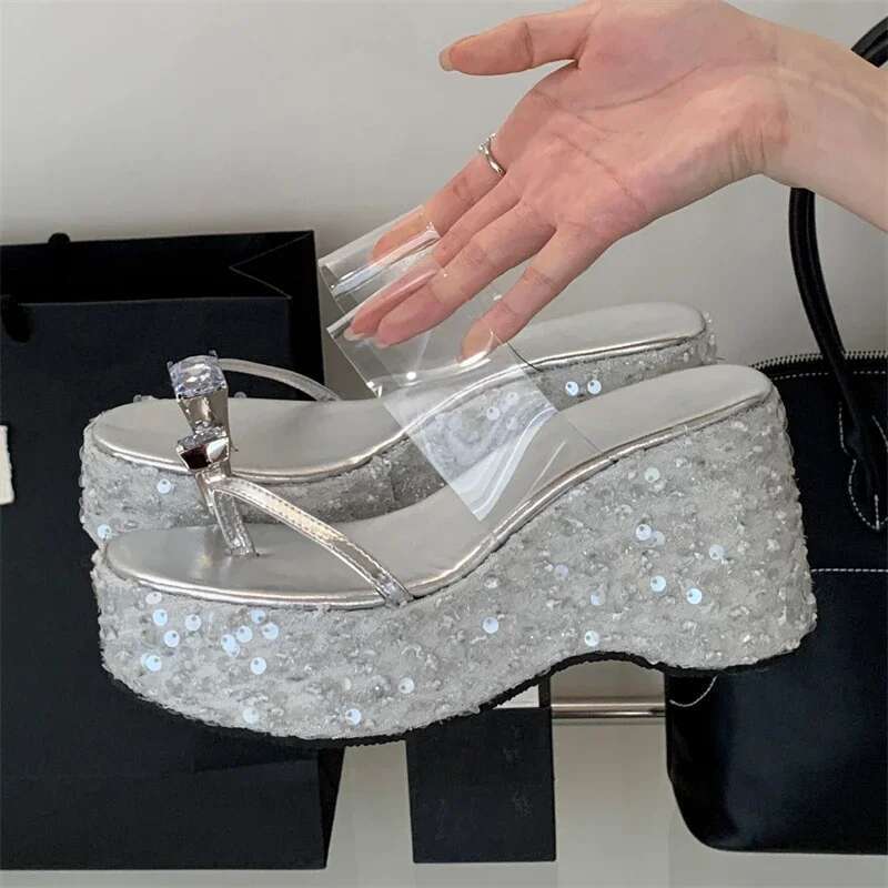 Designer Crystal Sequin Cloth Platform Wedge Slippers Women Street Style Clip Toe High Heels Banquet Summer Shoes