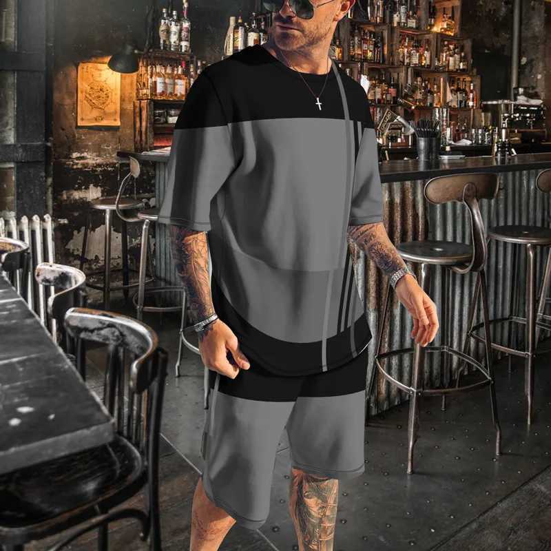 Summer New Mens Sportswear Stripe Sets Short-sleeved T-shirt Suit Oversized Shorts Sports Two-piece Outfit Male ClothesXJ250218
