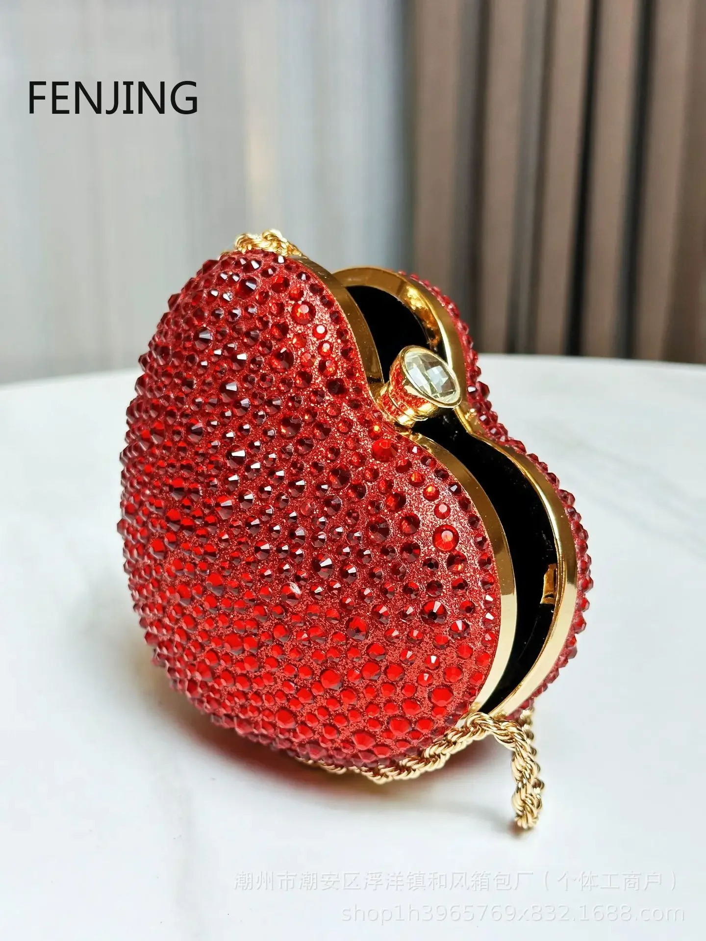 y Diamond Inlay Heart Shape Crystal Clutch Purse Stones Wedding Party Evening Shoulder Bag Rhinestone Clutches Bags 250218