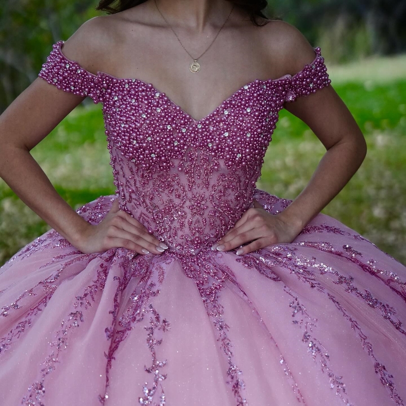 Pink Shiny Quinceanera Dresses Ball Gown Off The Shoulder Sequin Appliques Lace Beading Crystal Tull Sweet 16 Dress Vestidos 15 De Anos