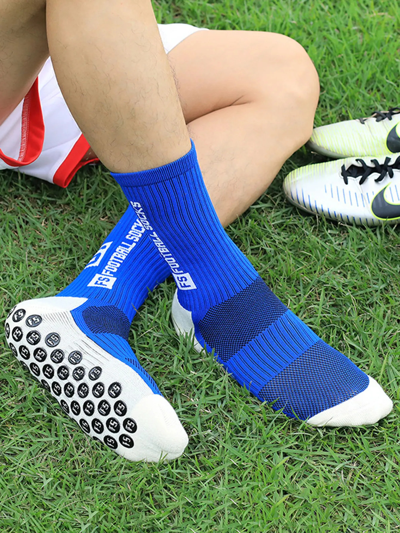 4 pairs of FS and TC mid tube glued football socks for sports training and competition non slip and breathable socks 250219