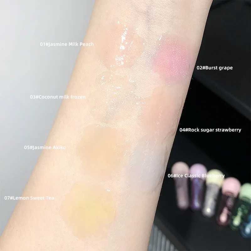 Gogo Bear Pudding Jelly Lip Oil Moisturizes and hydrates fine shine autumn and winter anti-dry cracked lipsW250219