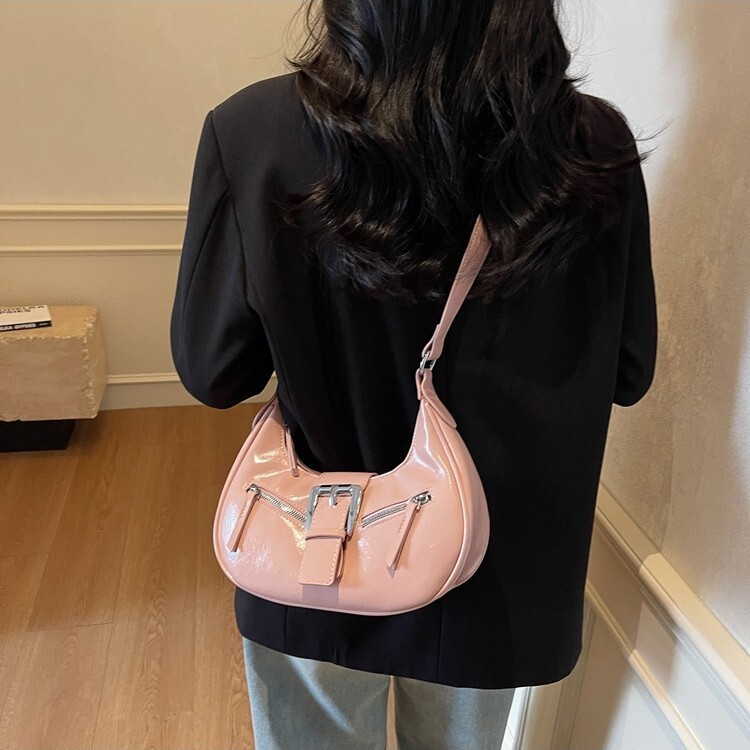 2025 spring new niche Maillard high-end crescent underarm single shoulder crossbody bag, spicy girl bag #swissmilitary