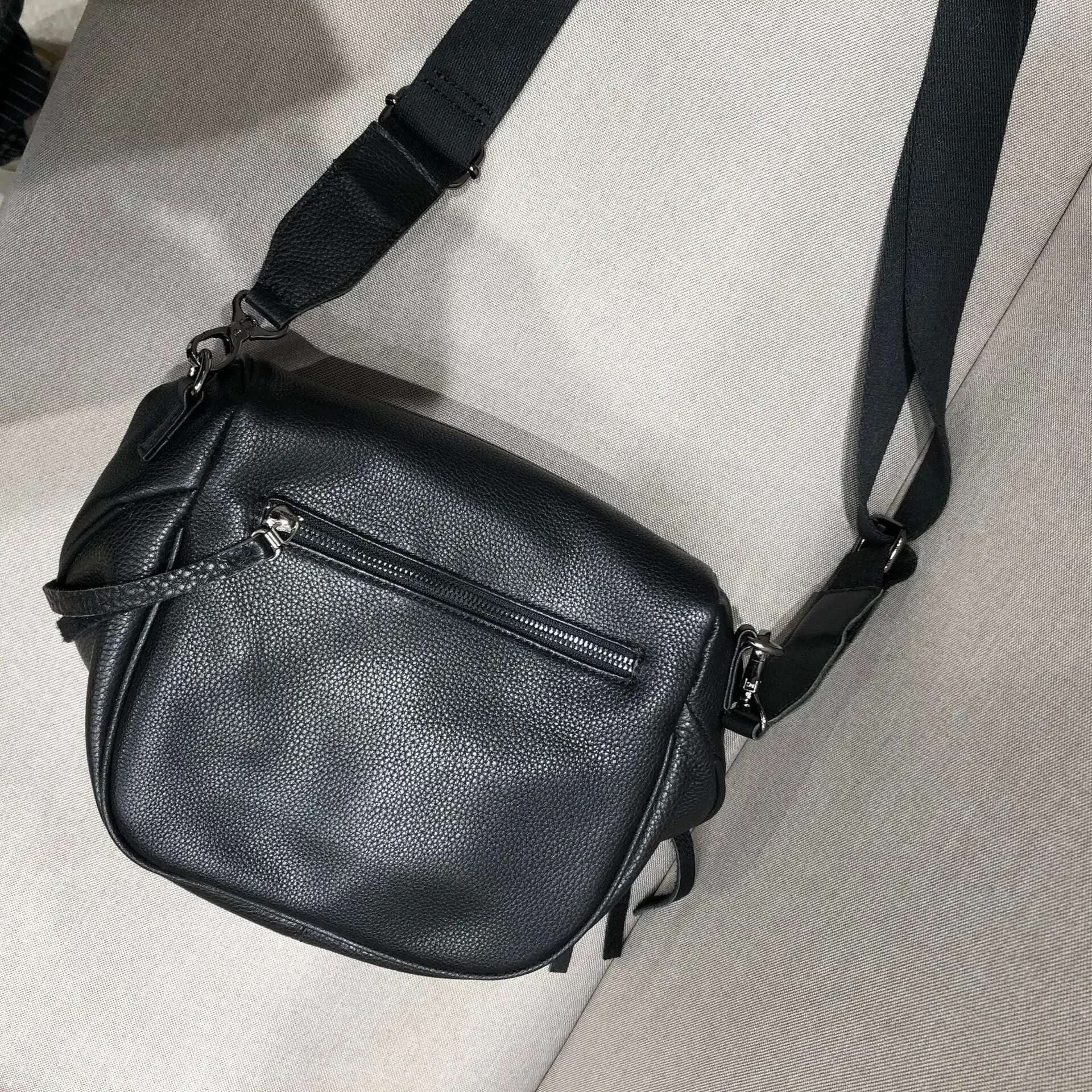 Handmade Genuine Leather Soft Saddle Bag Women's Personalized Chest Bag, Large Capacity Shoulder Handbag, High-Quality Crossbody