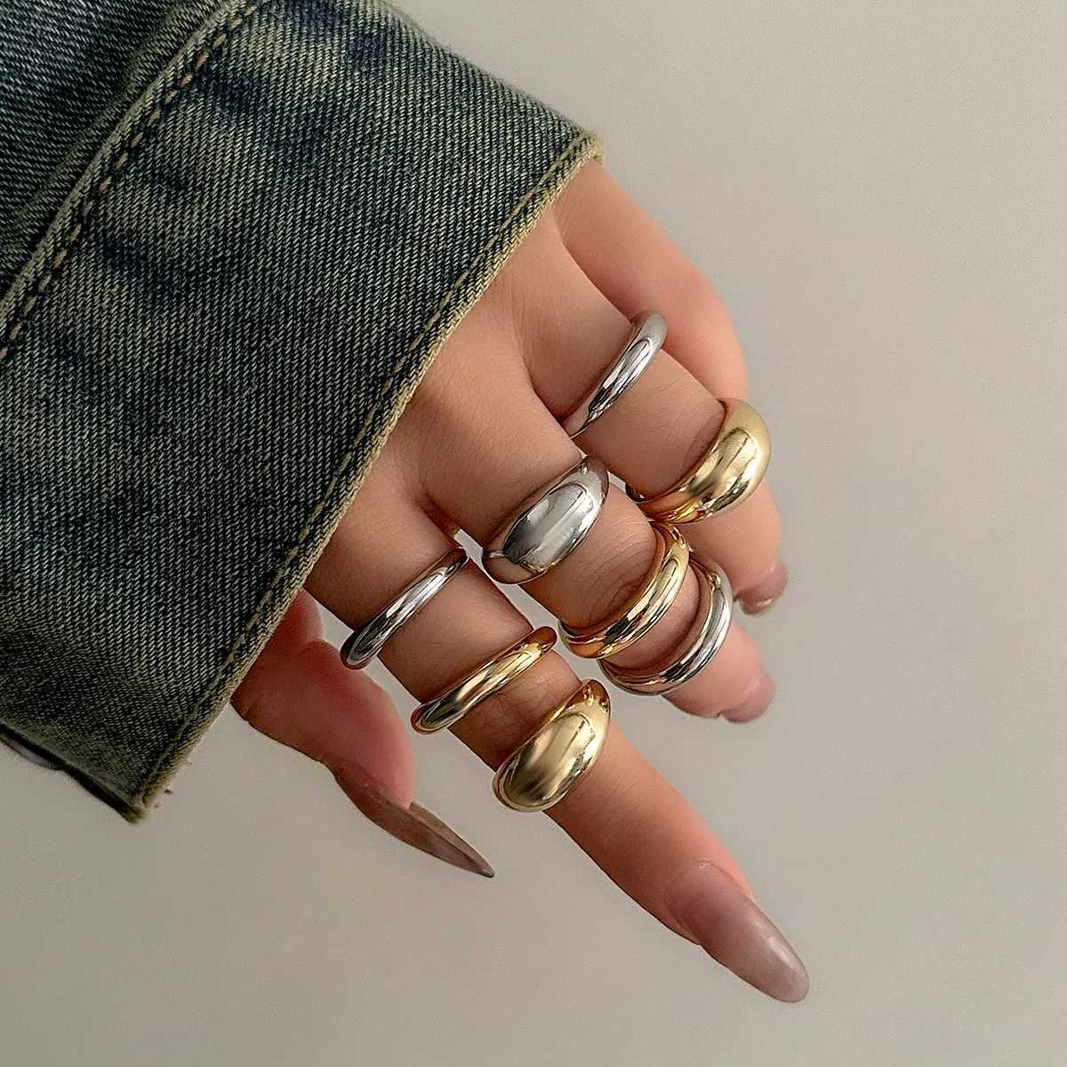 8 Pcs Chunky Open Smooth Surface Rings Set for Women Trendy Gold Color and Silver Color Mixed Finger Rings Accessories FashionXJ250219