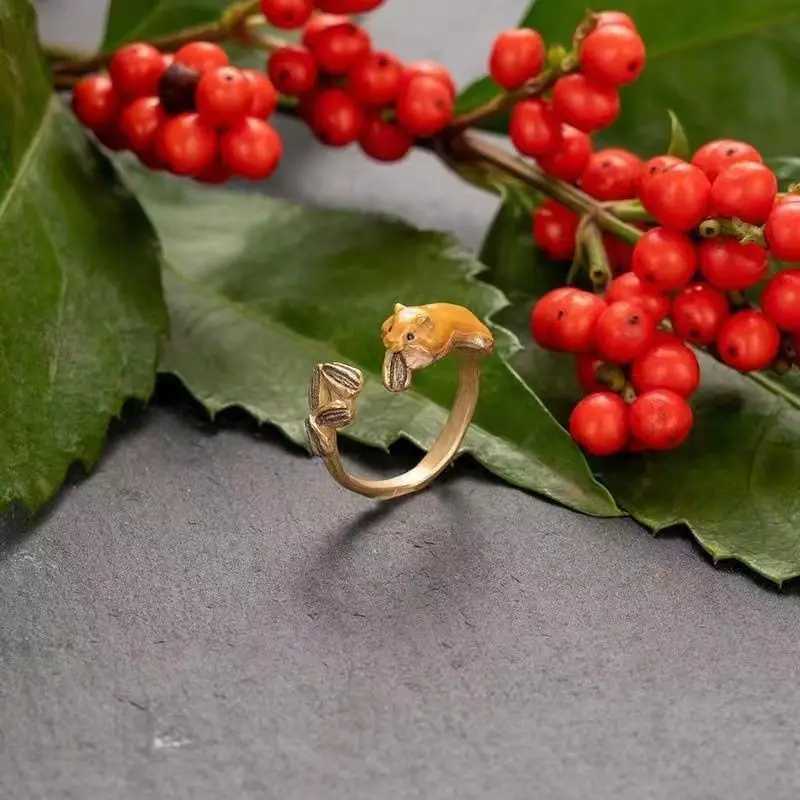 1Pcs Fashion Squirrel Sunflower Seed Cute Copper Ring Men Women Party Daily Gift Wear AdjustableXJ250219