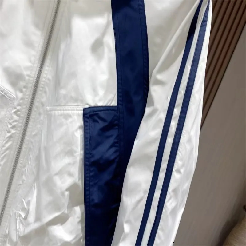 Mens Clothing Spring and Autumn Hooded Man Jackets for Men Campus Baseball Uniforms Coat Sales of Windbreaker 250218