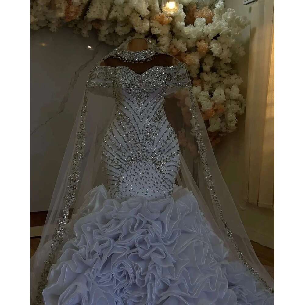 Customized Shinny Crystals Beads Wedding Dress For Bride Organza Cascading Ruffles 2024 Arabic Aso Ebi Bridal Gowns