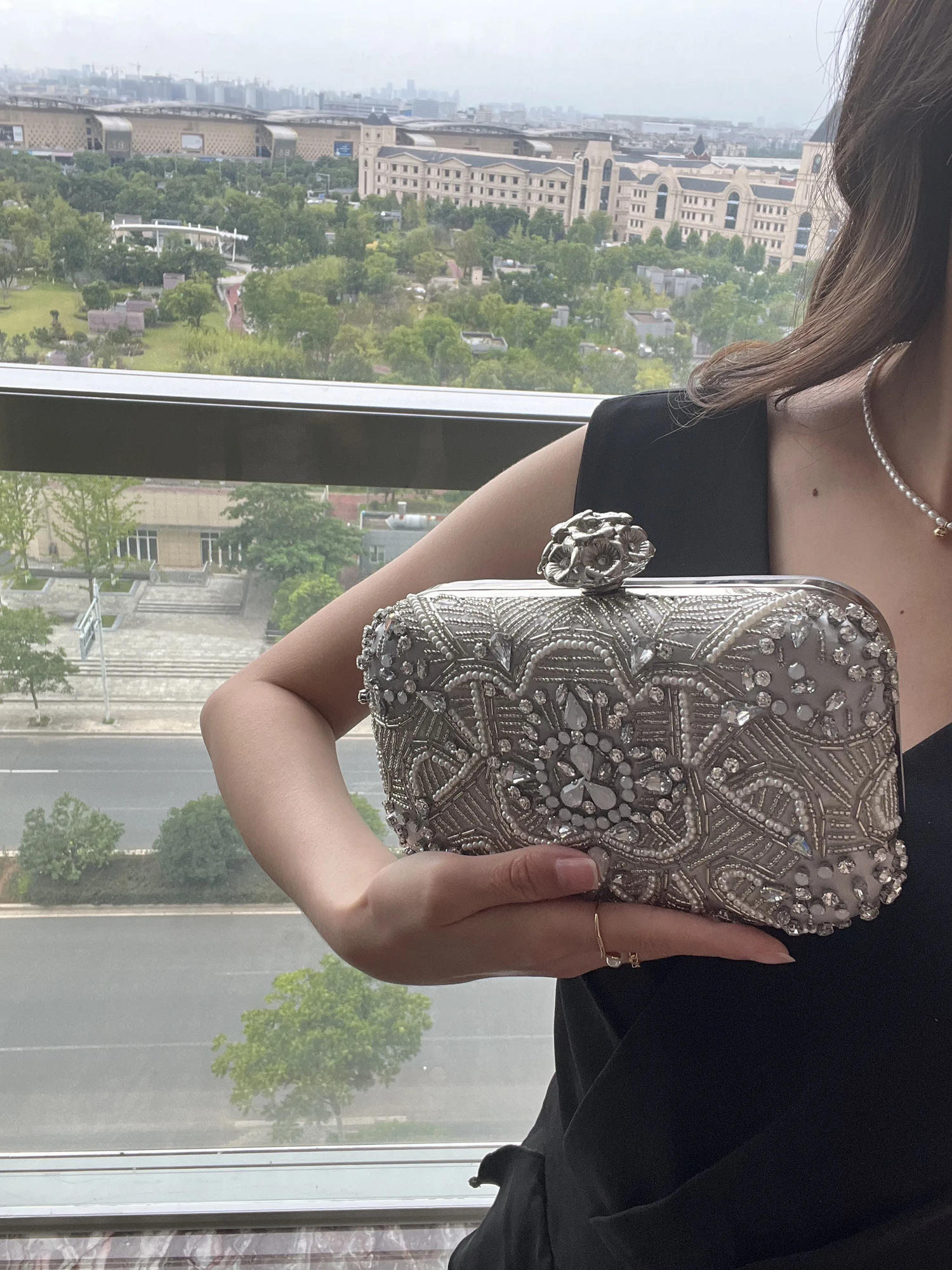 Womens Handheld Bag with European and American Style Diamond Embedding Party Evening Dress Bridesmaid Storage 250218