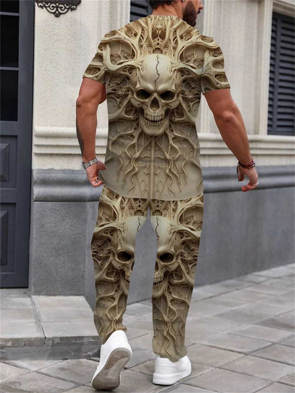 Mens personality clothing black and white Wolf head pattern two-piece set casual crew neck short-sleeved T-shirt and trousersXJ250218