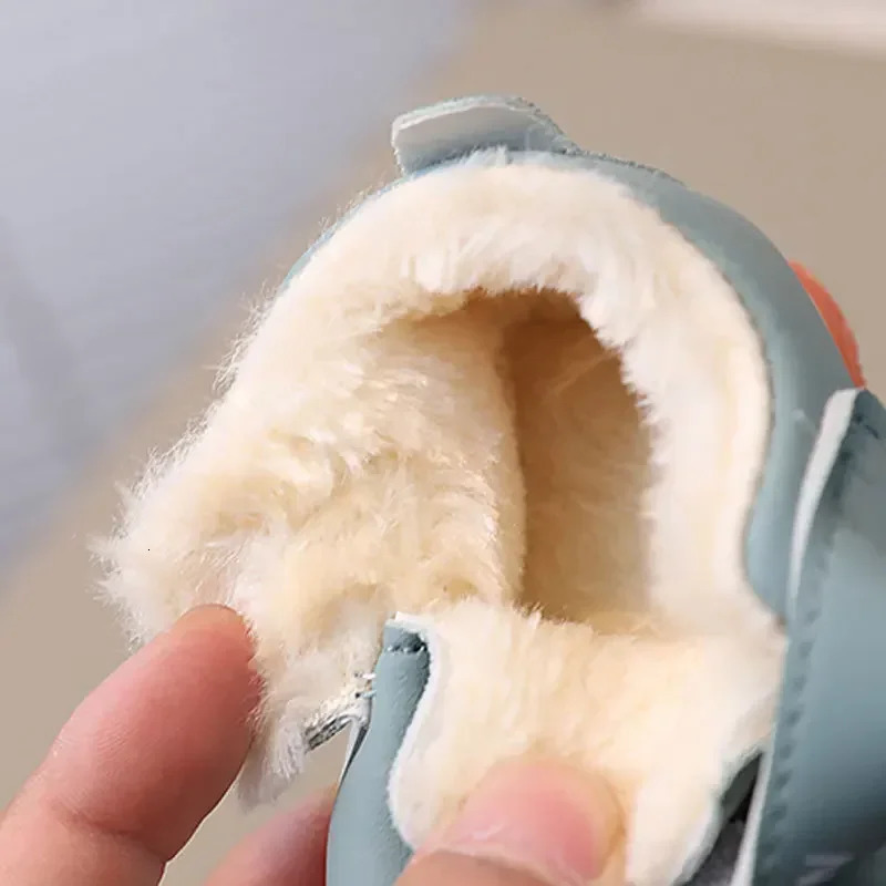 born Baby Girls Boys Shoes Soft Non-slip Infant Toddler Leather First Walkers Autumn Winter Plush Warm Kids Cartoon Sneakers 250219