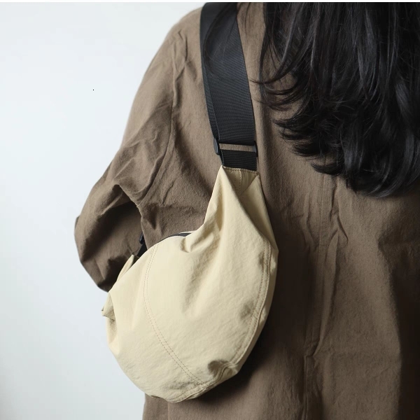 Bugu Forest Same Nylon Cloth Women's Casual Wide Strap Single Shoulder Crossbody Simple and Lightweight Moon Bag #swissmilitary