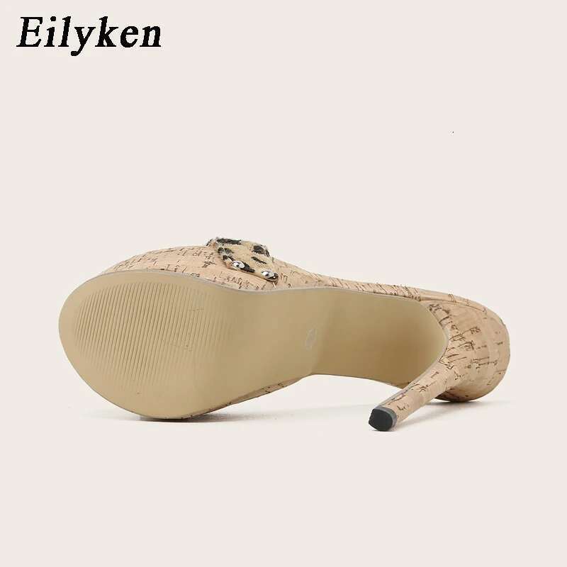 2025 New Summer Leopard Slippers Ladies Fashion Peep Toe Slip On Platform Sandals Mules High Heels 17CM Shoes Size 35-42