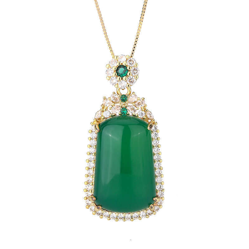 Autumn and winter new Chinese style natural green jade pulp no matter what brand, gourd by step high rise necklace, women's high-end batch