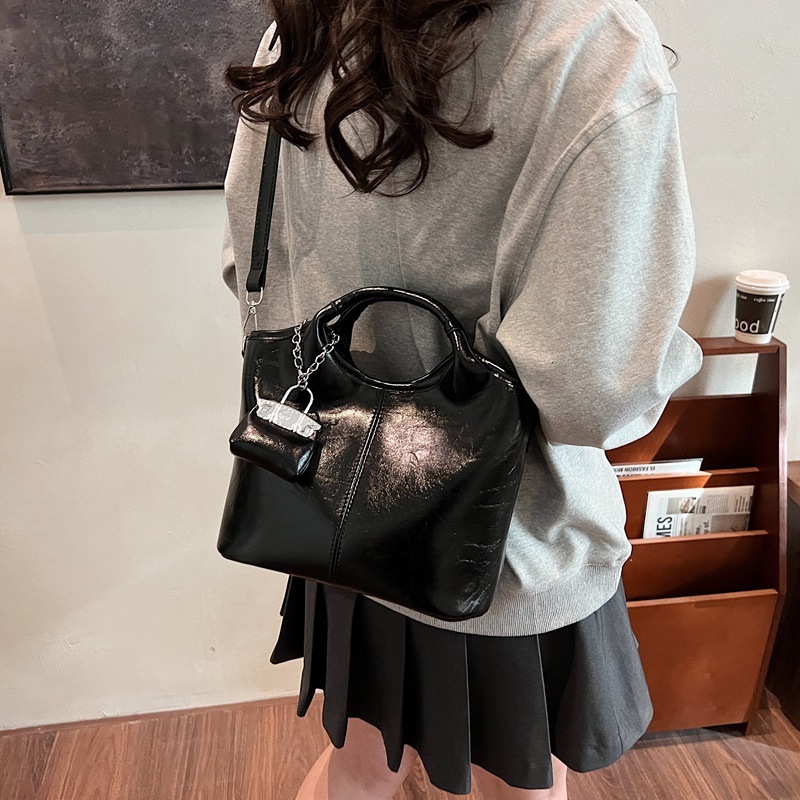 Korean version women's high-end handbag, 2025 spring new item, vegetable basket bag, simple and versatile single shoulder crossbody bag #swissmil