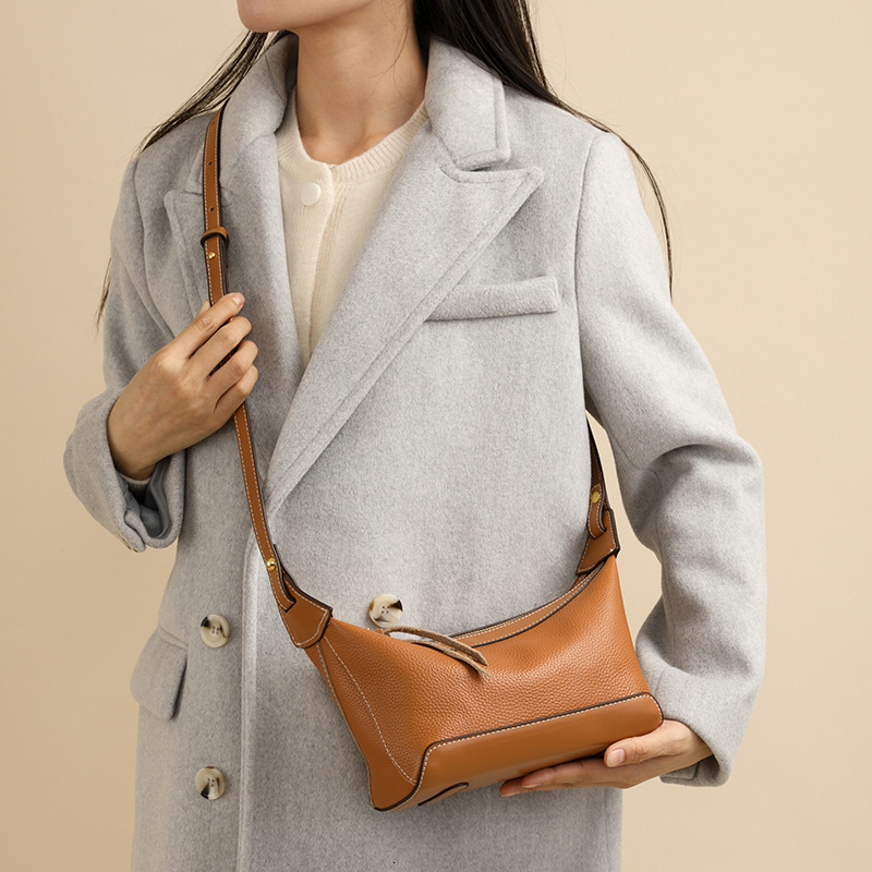 Head layer cowhide women's 2025 new fashionable and simple commuting armpit bag, leather large capacity single shoulder crossbody bag #swissmilit