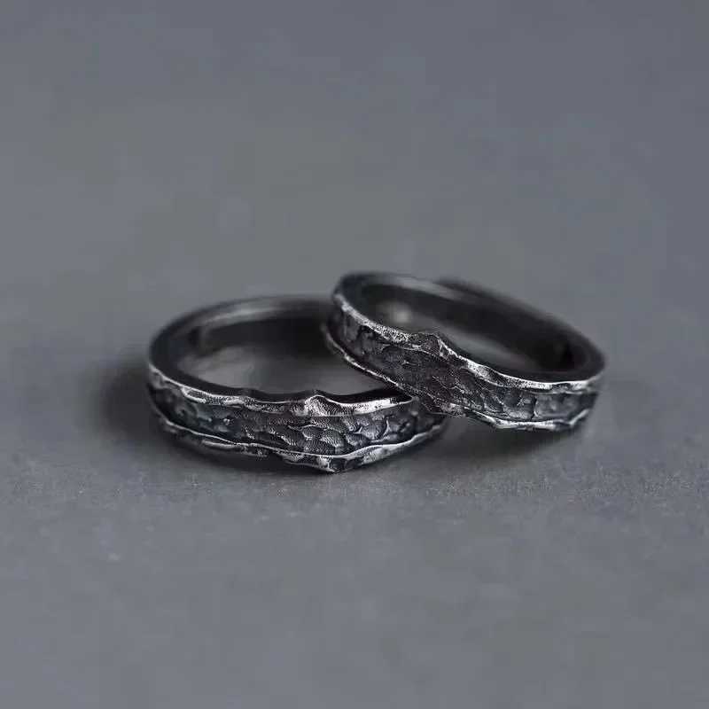 1 Pair New Trendy Abyss Couple Ring Simple Personality Cold Wind Ring Retro Old Student Men and Women Couple Ring Jewelry GiftXJ250219