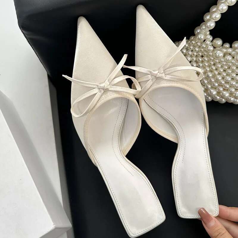 2025 Spring New Butterfly-knot Women Slipper Pointed Toe Slip On Ladies Mules Thin Low Heel Sandal Shoes atos Mujer