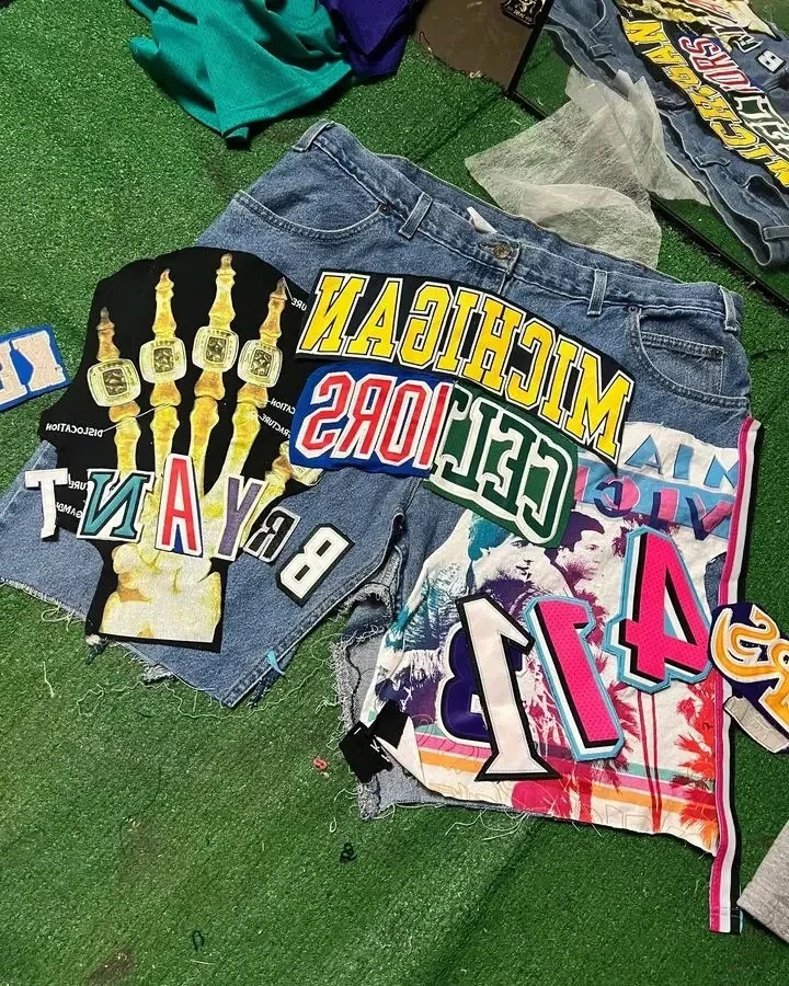 Y2K Denim Shorts Fashion Retro Punk Splicing Pattern Blue Loose Denim Fitness Shorts Hip Hop Mens Women Street Casual Shorts 250218