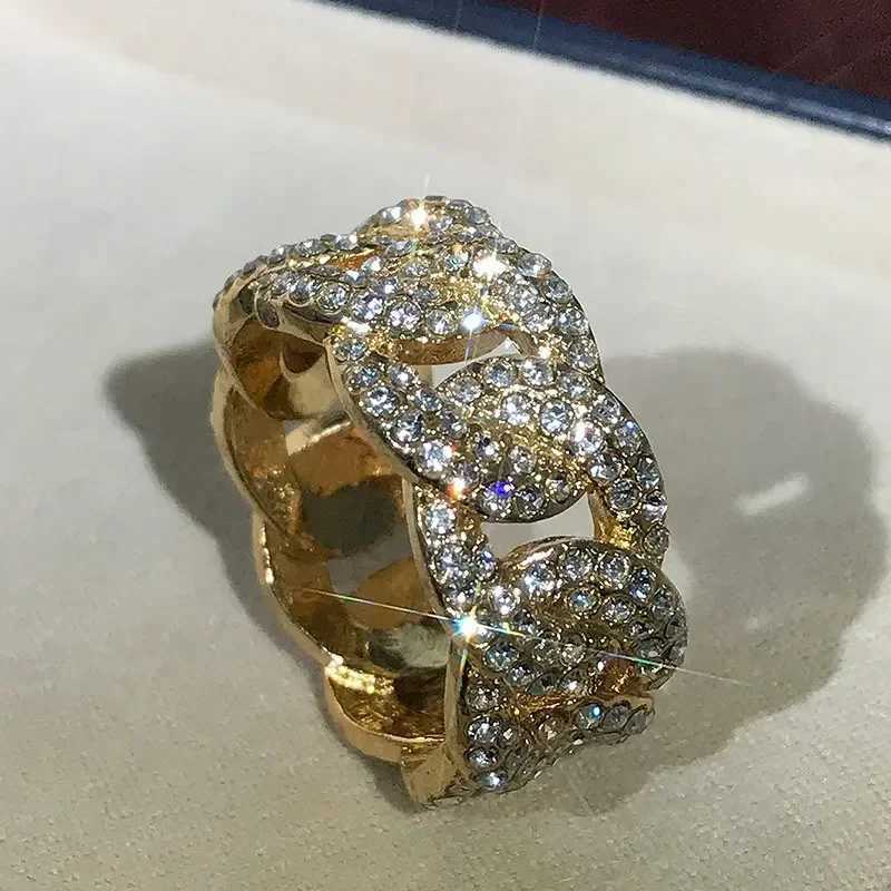 Europe and The United States Full Circle of Diamonds Hip-hop Winding Chain Ring Mens Personalized High-quality AccessoriesXJ250219