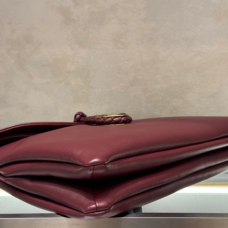 Elegant Temperament Liberta Clutch Designer Handbag Women Bags Genuine Leather Exquisite Banquet Bag Ladie Purse Magnetic Closure Lady Wallet