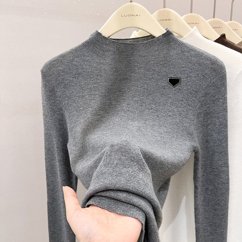 Luxury designer Autumn Winter New women sweater Round Neck Knitted Long sleeved Metal nameplate Design Slim and Versatile Bottom Fashion Korean Top