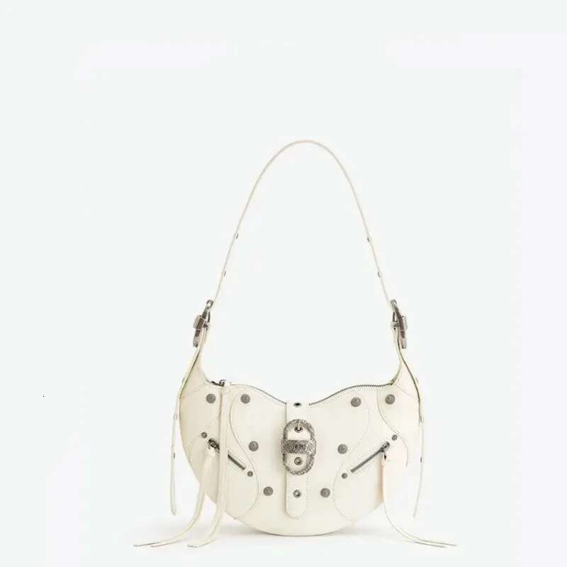 Stylish Underarm New Horn Commuter Leather Motorcycle Designer Trend Fringe Light Women's Shoulder Bag