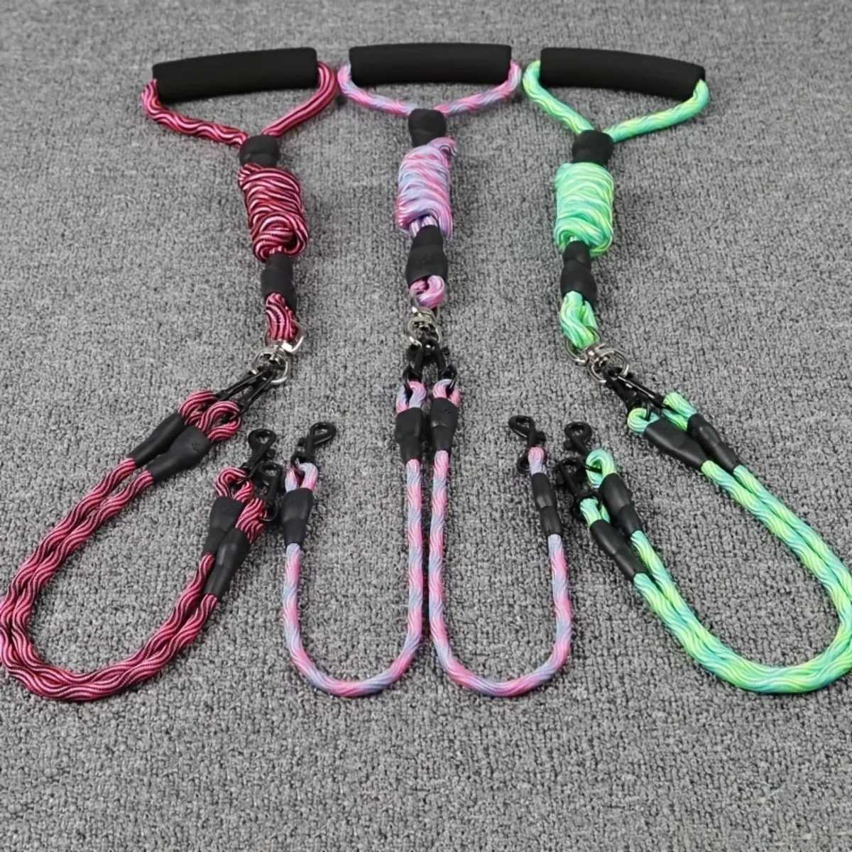 Pet dual head dog walking rope with wavy pattern one drag two traction rope anti winding and detachableXJ250218