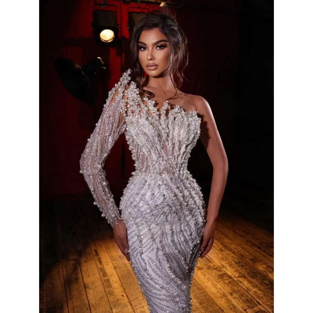 Classic Wedding Dress Pearls Sequins Bridal Gown One Shoulder Mermaid Bride Dresses Detachable Train Customized Vestido de novia
