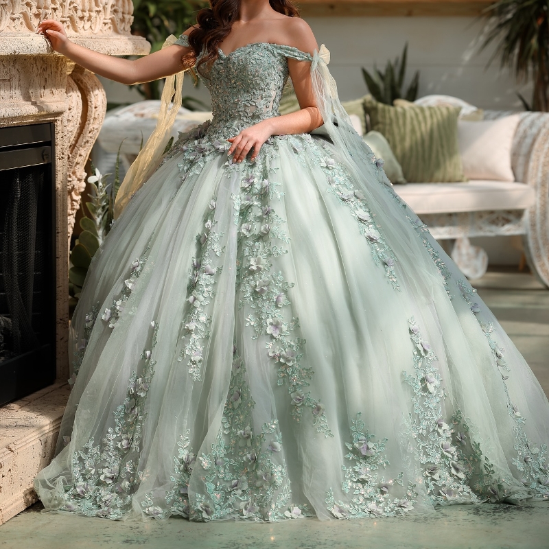 Mint Green Shiny Quinceanera Dresses Ball Gown Off Shoulder Appliques Lace Flower Beading Crystal Tull Sweet 16 Dress Vestidos 15 De Anos