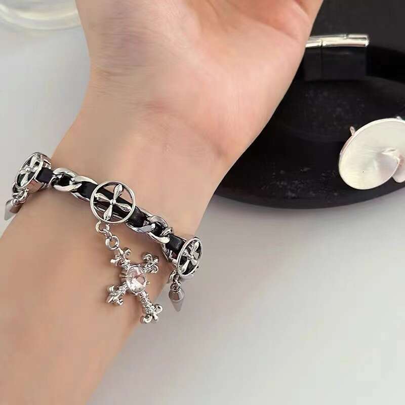 Punk dark style dia studded cross necklace jewelry, spicy girl gothic versatile niche design neck collarbone chain