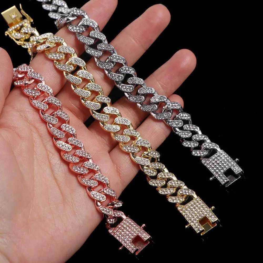 Pet Dog Collar Jewelry Metal Material Diamond 12.5mm Width Collar Bulldog Perforated Dog Collar Accessories W250219
