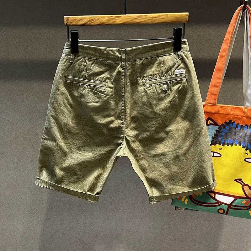 Men's Shorts 2024 new camouflage printed casual cargo shorts for mens summer loose and fashionable beach cut pants z250219