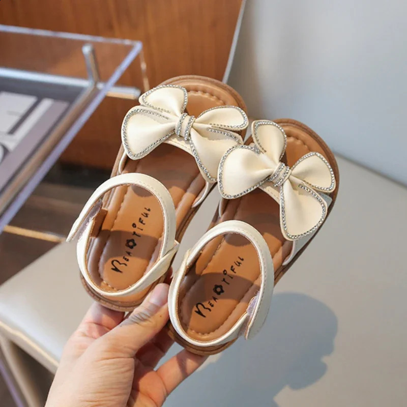 Girl Sandals Summer Children Princess Flat Sandals Fashion Sweet Bowknot Kids Causal Beach Shoes Open-toe Soft Bottom 250219