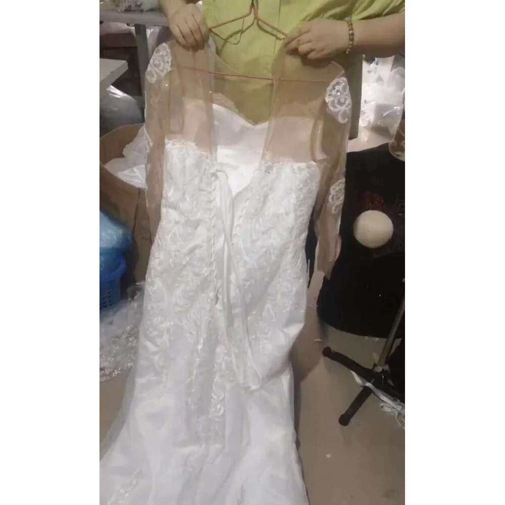 Customized Scoop Neck Appliques Wedding Dress Detachable Train Vestido De Noiva Sereia Long Sleeves Vintage Bridal Gowns