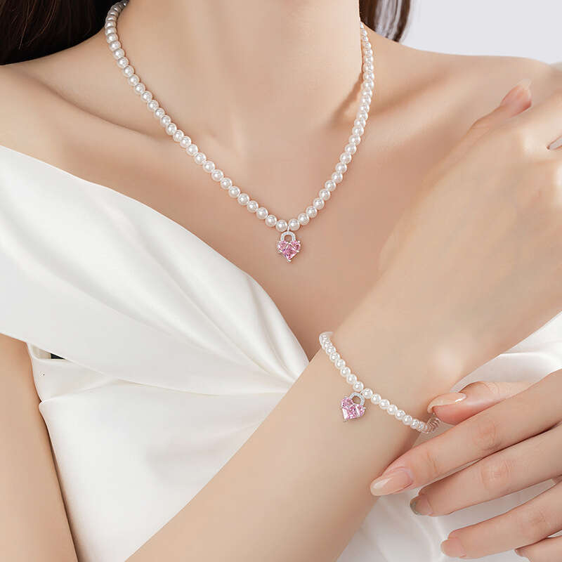 Love pure sier Shijia pearl necklace for women, light and sweet style, pink zircon collarbone chain, ins lock head pendant