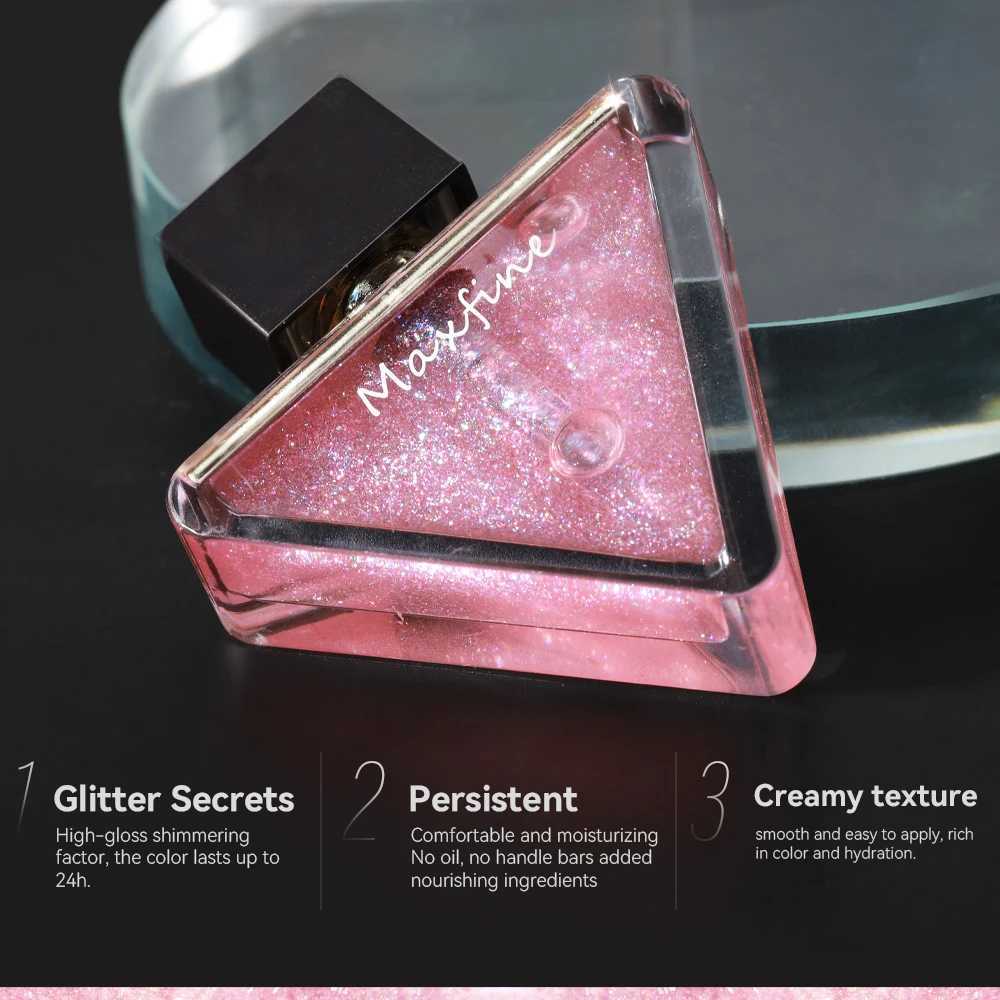 4-color moisturizing lip triangle oil moisturizing transparent lip oil naturally enhances lip gloss.W250219