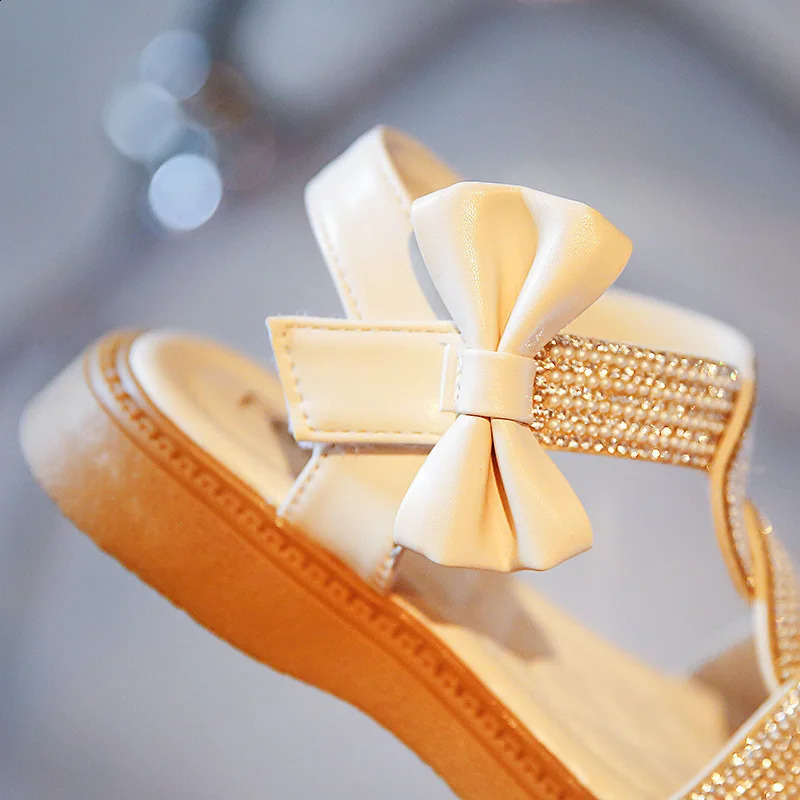 Girls Sandals Fashion Pearls Cute Bow Summer Princess Shoes Soft Flats Rhinestone Children Beach Kids Footwear Size 23-36 H06134 250219