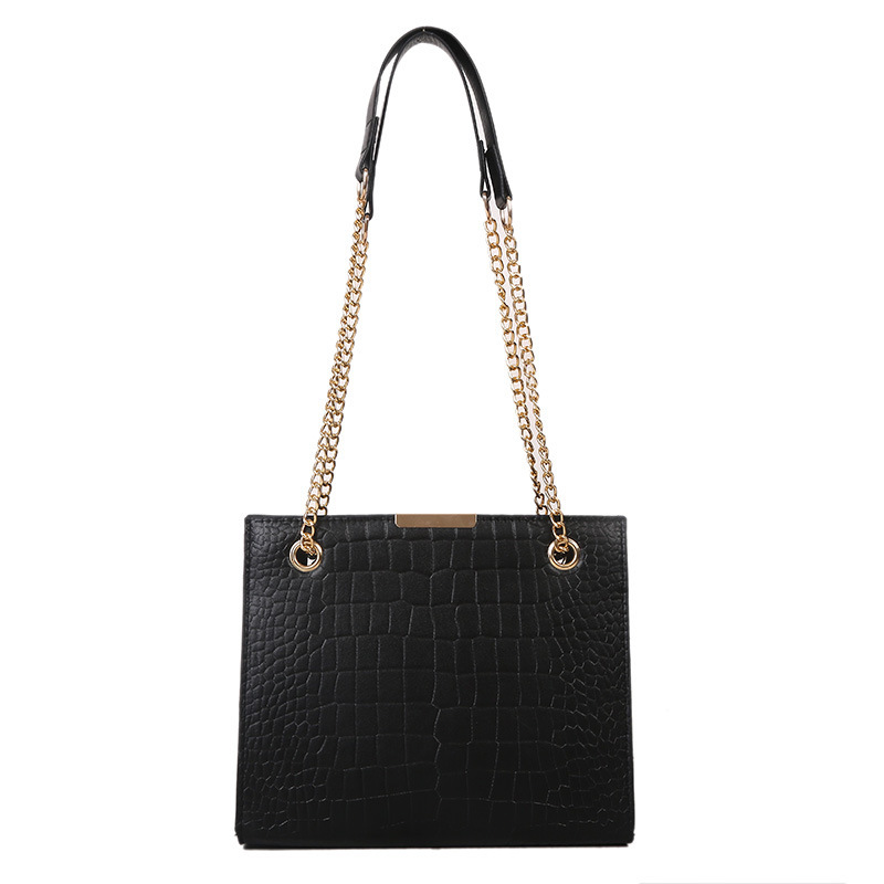 Chic Casual Fashion Shoulder Bag Featuring a Bold Chain Design