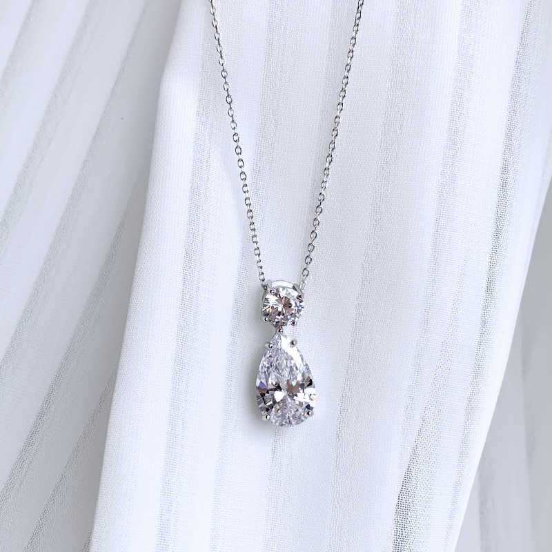 Luster Women Trendy Style Round and Pear Shaped Moissanite Pendant Genuine Silver Jewelry 925 Necklace With Stones